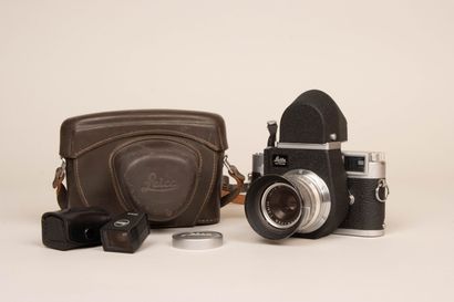 LEICA. 
Appareil photo argentique M2 avec...