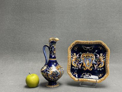 GIEN décor Renaissance sur fond bleu nuit:
-Coupe...