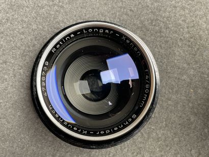 Lot de sept appareils photo argentiques:...