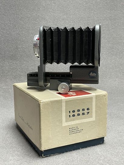 LEITZ WETZLAR. 
Soufflet monté sur vernier...