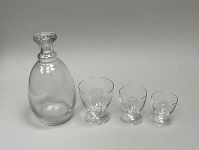 DAUM
Partie de service de verres en cristal...