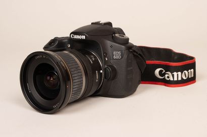 CANON EOS 60D
Appareil photo reflex numérique...