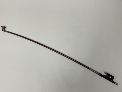 Violoncelle
avec sa housse de transport.
Longueur...