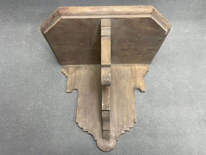 Console murale en bois. 
43 x 48 x 36 cm...