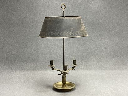 Lampe bouillotte en bronze à trois lumières,...