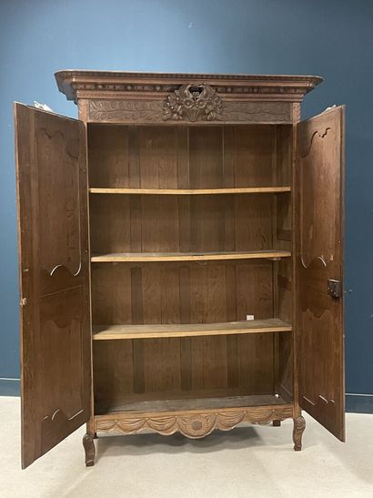 Armoire de mariage du pays de Caux en chêne...