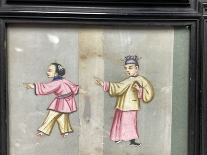 Lot de cinq peintures sur papiers de riz...