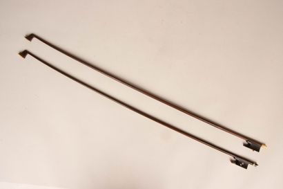 Deux archets
L: 74 cm