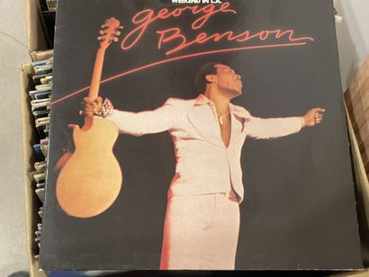 Deux cartons de disques vinyles 33 tours
Variété...