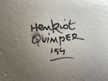 Henriot Quimper.
Melonnière en faience à...