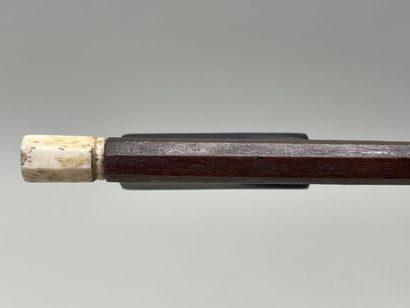 Deux archets
L: 74 cm