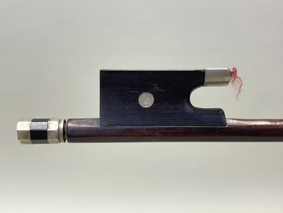 Deux archets
L: 74 cm