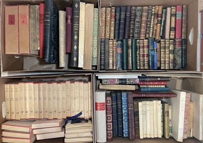 Quatre cartons de livres brochés et reliés...