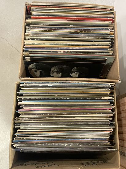 Deux cartons de disques vinyles 33 tours
Variété...