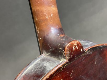 Violon. 
Sans étiquette. 
Longueur caisse:...