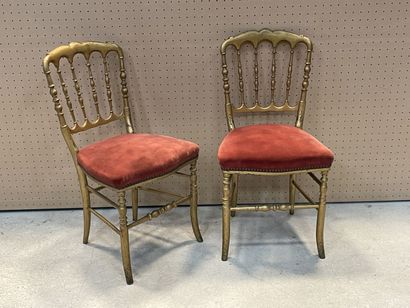 Paire de chaises de théâtre.
Style Napoléon...