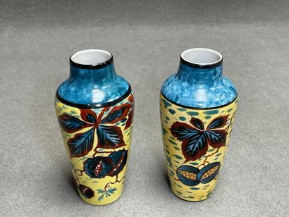 LIMOGES années 1920
Paire de vases en porcelaine.
H:...