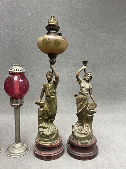 Ensembles de lampes à pétrole et paire de...