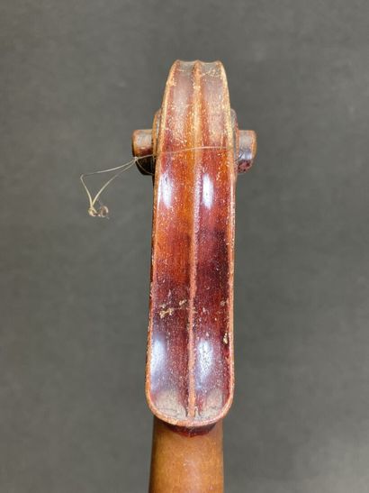 Violon. 
Sans étiquette. 
Longueur caisse:...
