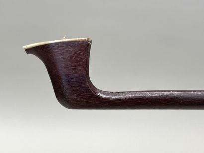 Deux archets
L: 74 cm