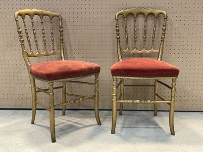 Paire de chaises de théâtre.
Style Napoléon...