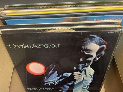 Carton de vinyles 33 tours. 
Variété Française...