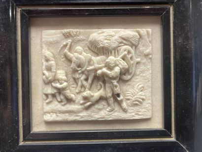 Trois plaques en calcaire des fontaines pétrifiantes...