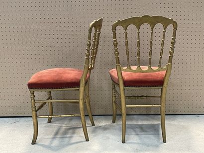 Paire de chaises de théâtre.
Style Napoléon...
