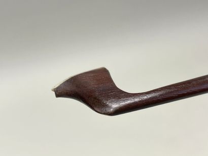 Deux archets
L: 74 cm