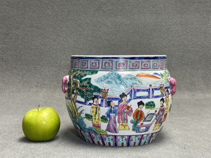 Cache pot en porcelaine de Chine XX°
H. :16...