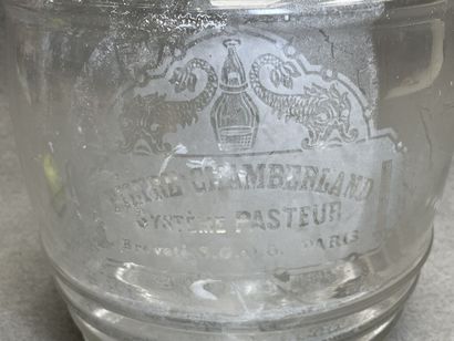 Fontaine à parfum en verre en forme de tonneau
Vers...