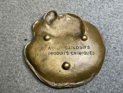 Trois vide poches et pince en bronze 1900....