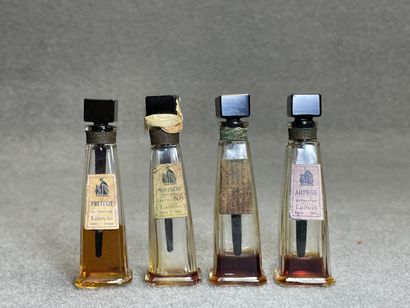 LANVIN
Ensemble de quatre flacons miniatures...