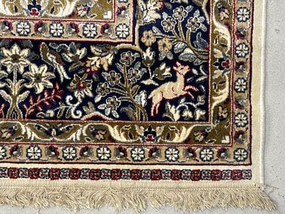 Tapis mécanique en viscose imitation soie...