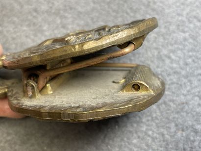 Trois vide poches et pince en bronze 1900....