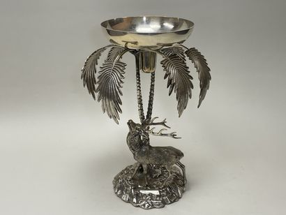 Surtout de table en métal argenté figurant...