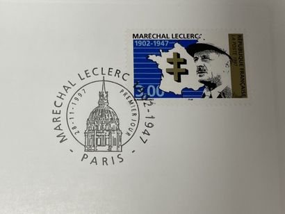 Editions CEF. 
Quatre classeurs de feuillets...