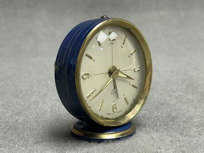 JAZ
Petit réveil. 
H. :7 cm.