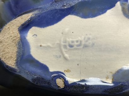 FIVES LILLE: Garniture de cheminée en grès...
