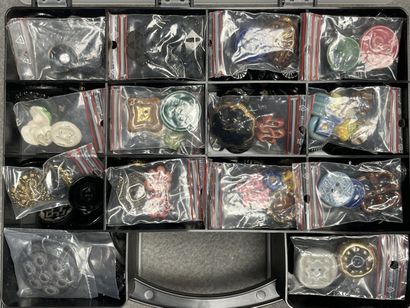 Lot de boutons de couture.
1900 - 1980
Toutes...
