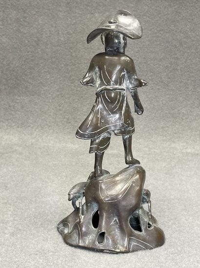 ASIE vers 1900:
Brule-parfum en bronze surmonté...