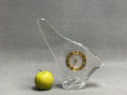 SCHNEIDER: Pendule en cristal figurant un...