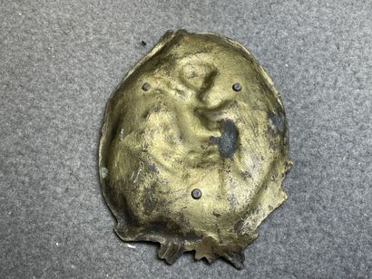 Trois vide poches et pince en bronze 1900....