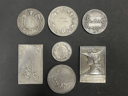 Ensemble de 7 Médailles en bronze argenté...