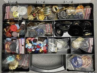 Lot de boutons de couture.
1900 - 1980
Toutes...