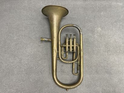 Euphonium. Instrument cuivre
L. :50 cm. ...