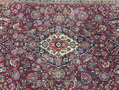 Tapis d'Orient. 
210 x 125 cm.