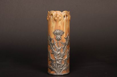 Ensemble de trois vases Art nouveau. 
H....