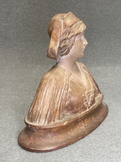 Buste de jeune fille. 
Epreuve en terre cuite....