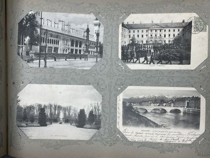 Trois albums de cartes postales anciennes...